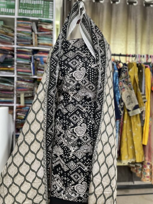 3-Piece-Printed Lawn Suit - Image 5